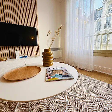 Apartment St Honore Champs Elysees By Edelsam Paris