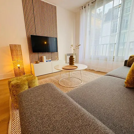 St Honore Champs Elysees By Edelsam Apartment Paris