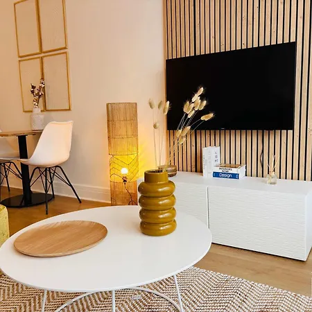 St Honore Champs Elysees By Melvane Paris
